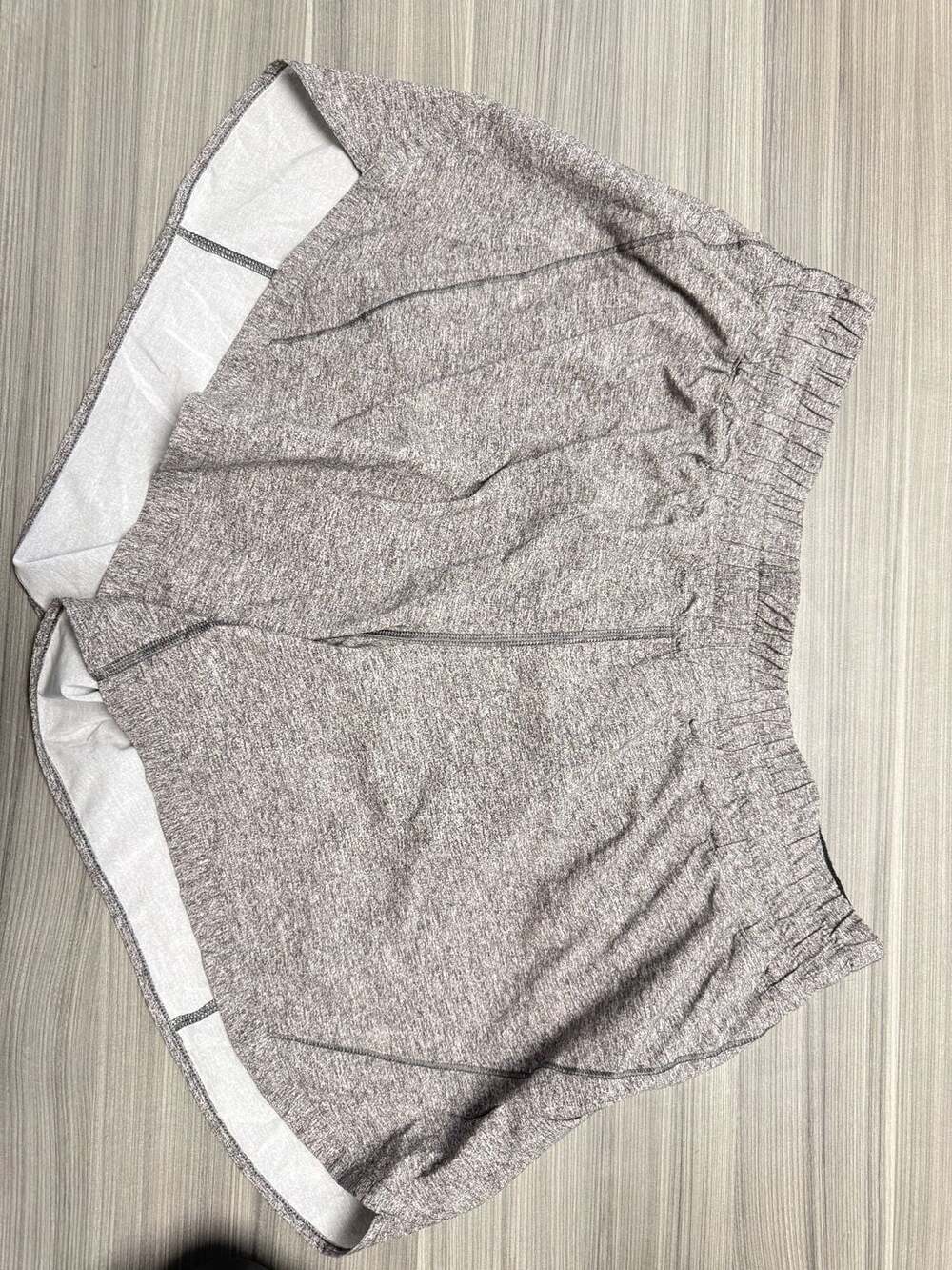 Lululemon Hotty Hot High-Rise Lined Short 2.5" Heathered Grey